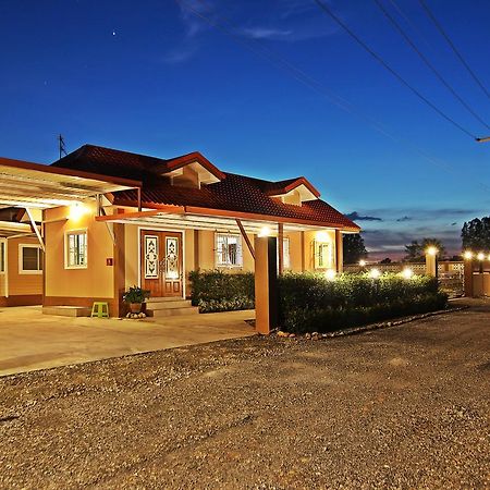 Rojanavee Resort Nakhon Nayok Exterior foto